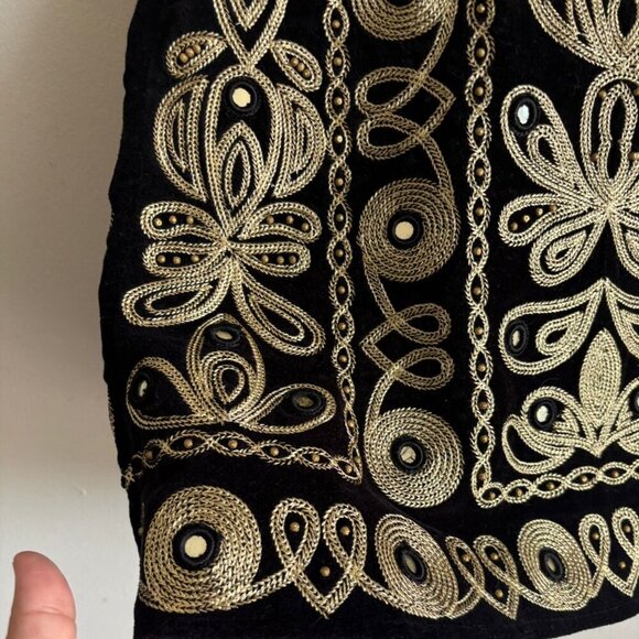 Calypso Womens Golden Embroidered Mini Skirt Black Size XSmall - Picture 10 of 11